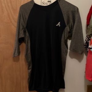 Atlanta Braves medium jersey shirt